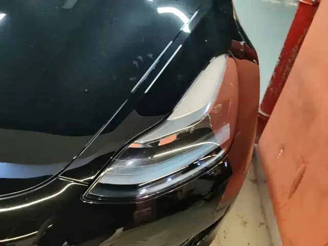 Tesla Model 3 — Фото автомобиля 23