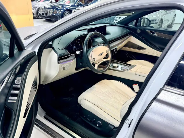 Genesis Pure Electric G80 — Фото автомобиля 6