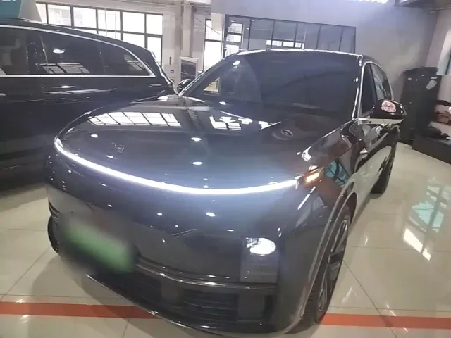 Фотография автомобиля — Li Auto L7