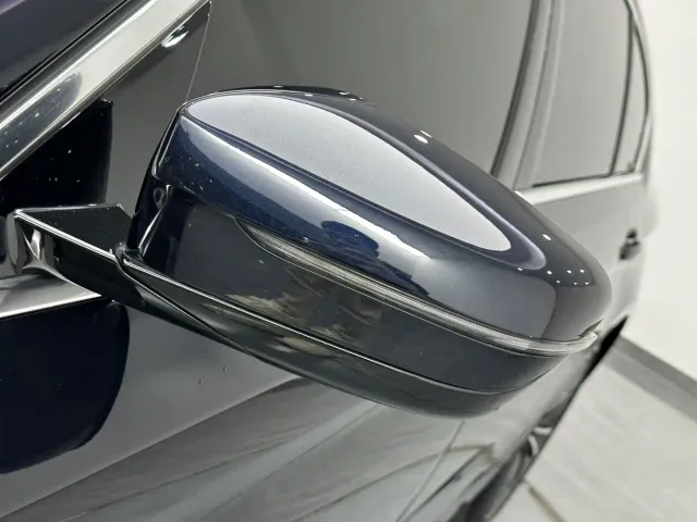 BMW 5 Series — Фото автомобиля 22