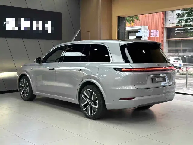 Li Auto L9 — Фото автомобиля 7