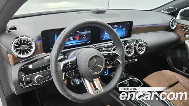 Mercedes-Benz A-Class — Фото автомобиля 13