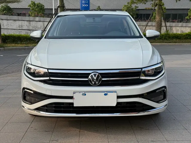 Volkswagen Bora — Фото автомобиля 2