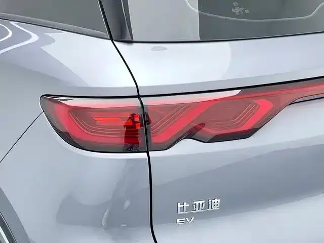 BYD Yuan UP — Фото автомобиля 20