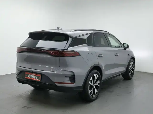 BYD Tang — Фото автомобиля 2