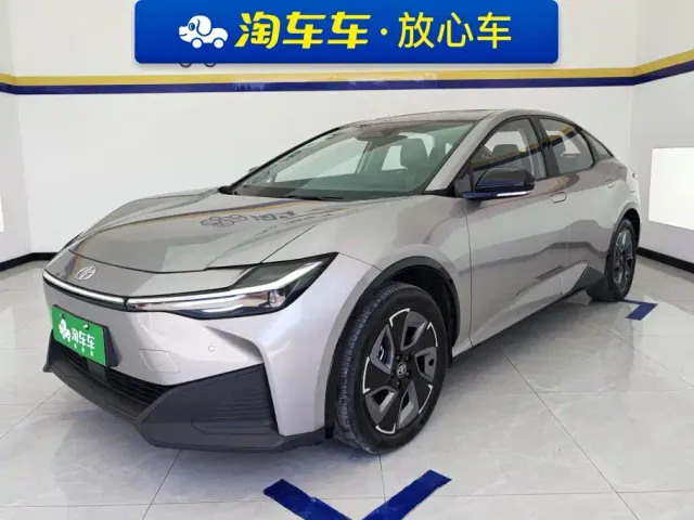 Фотография автомобиля — Toyota bZ3