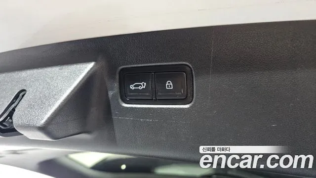 Hyundai Santafe — Фото автомобиля 30