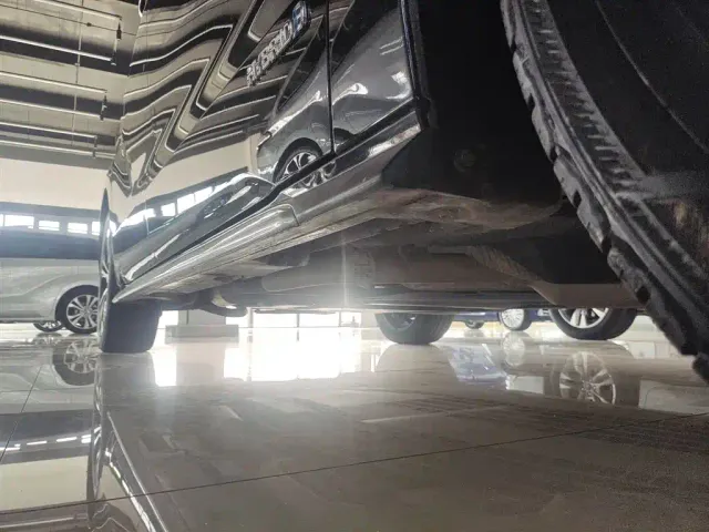 Toyota Granvia — Фото автомобиля 20