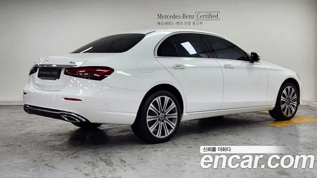 Mercedes-Benz E-Class E-класс W213 E350 4MATIC Exclusive — Фото автомобиля 2