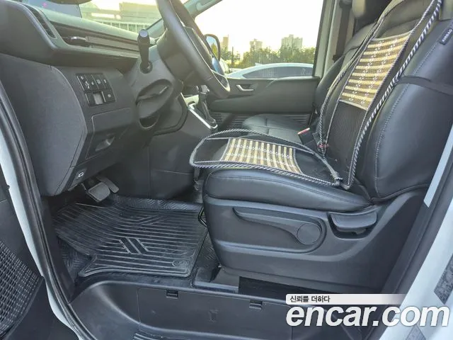 Hyundai Staria — Фото автомобиля 12