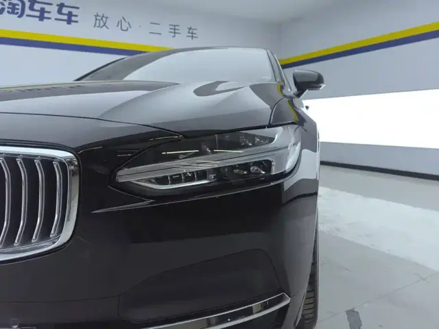 Volvo S90 — Фото автомобиля 5