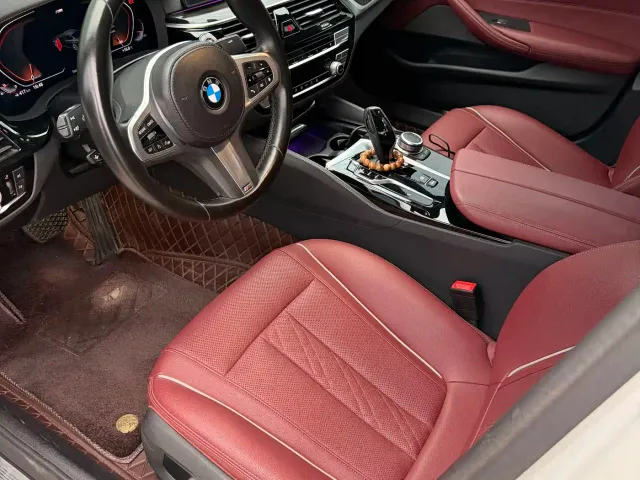 BMW 5 Series — Фото автомобиля 8