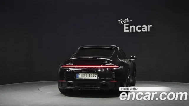 Porsche 911 — Фото автомобиля 3