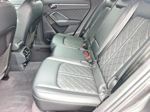 Audi Q3 — Фото автомобиля 6