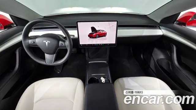 Tesla Model 3 — Фото автомобиля 7