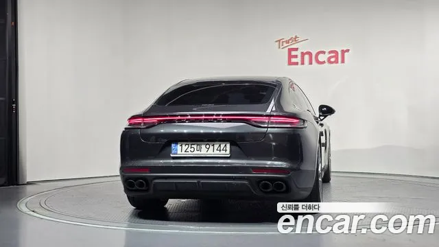 Porsche Panamera — Фото автомобиля 4