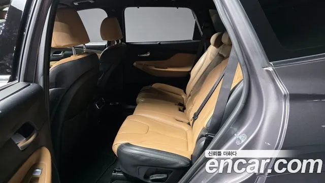 Hyundai Santafe Новый Santa Fe Дизель 2.2 4WD — Фото автомобиля 22