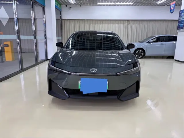 Toyota bZ3 — Фото автомобиля 2