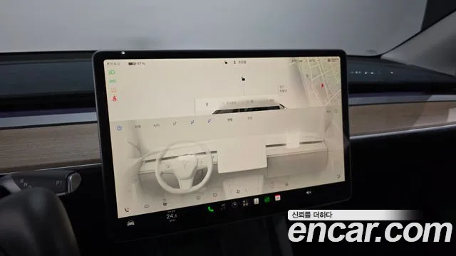Tesla Model Y — Фото автомобиля 16