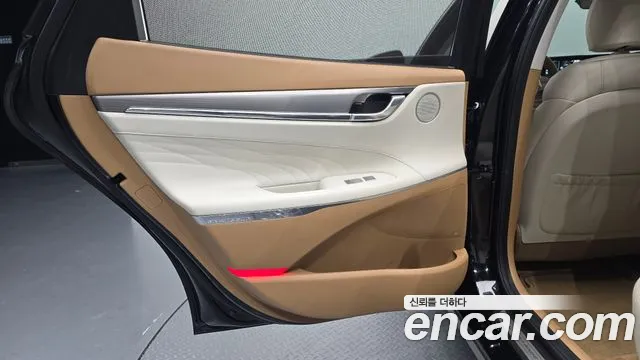 Hyundai Grandeur New — Фото автомобиля 14