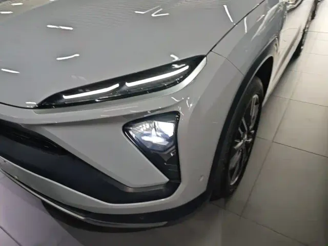 Nio ES6 — Фото автомобиля 23