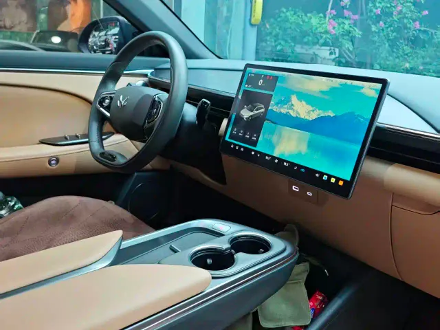 Arcfox Alpha T5 — Фото автомобиля 5