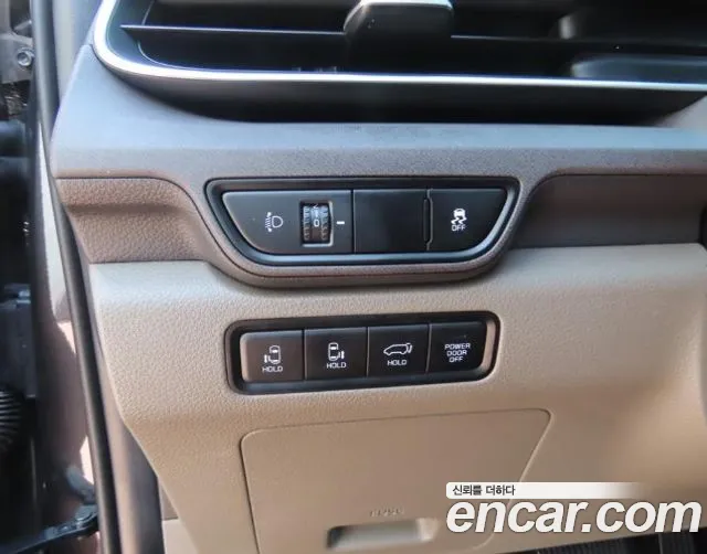 Kia Carnival Generation 4 — Фото автомобиля 15