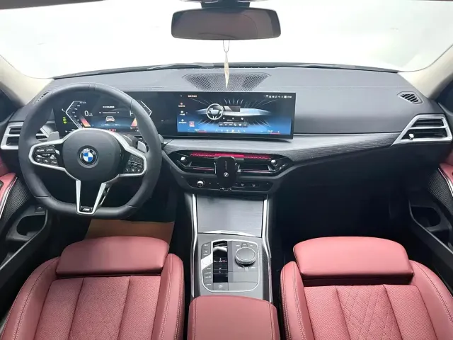 BMW 3 Series — Фото автомобиля 5