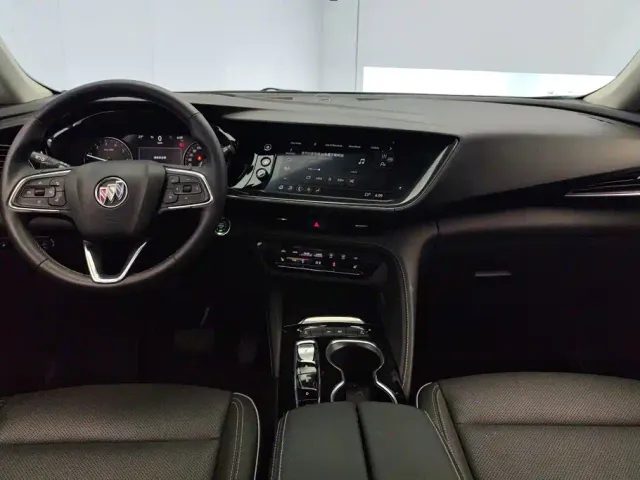 Buick Envision Plus — Фото автомобиля 12