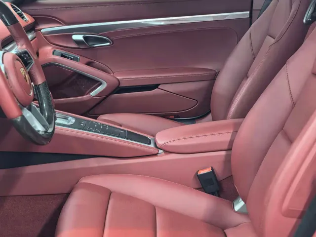 Porsche 718 — Фото автомобиля 6