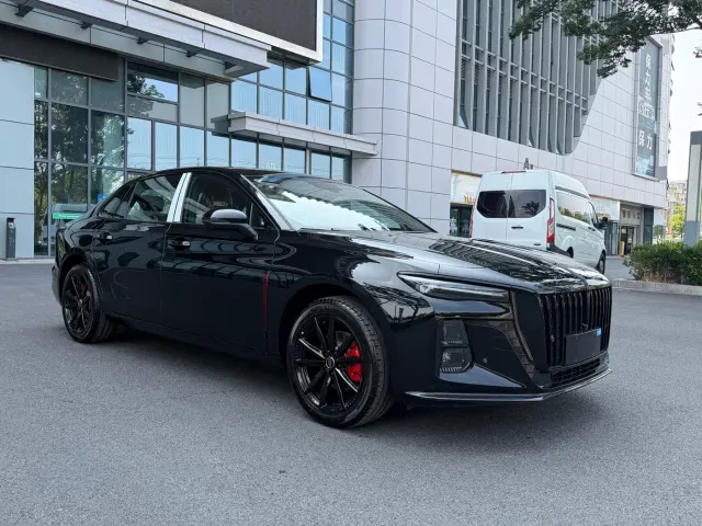 Hongqi H5 — Фото автомобиля 3