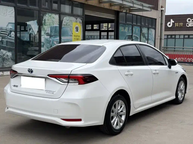 Toyota Corolla — Фото автомобиля 8