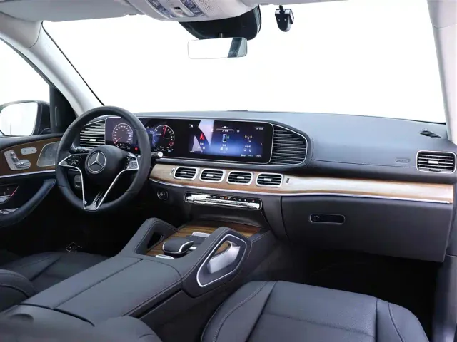 Mercedes-Benz GLE-Class — Фото автомобиля 19