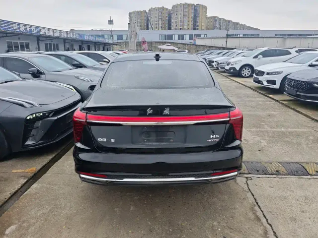 Hongqi H5 — Фото автомобиля 9