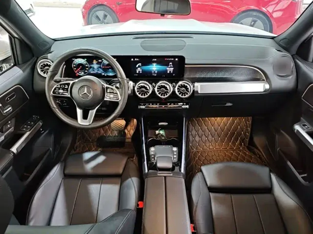Mercedes-Benz EQB — Фото автомобиля 9