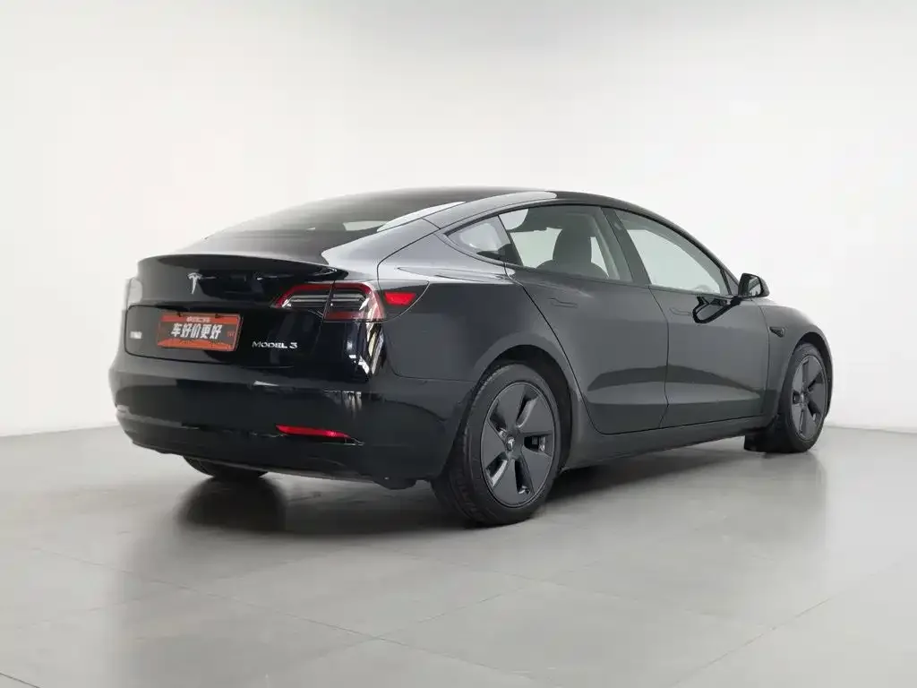 Tesla Model 3 2022 Model Rear-Wheel Drive Version — Фото автомобиля 2