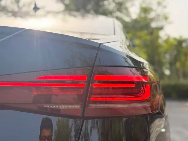 Volkswagen Passat — Фото автомобиля 11