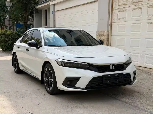 Honda Civic — Фото автомобиля 3