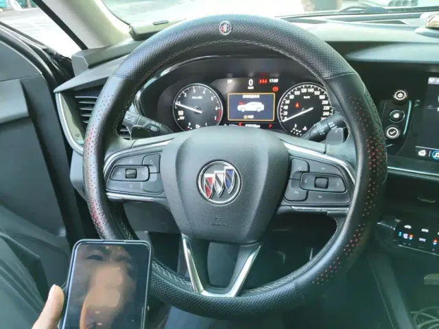 Buick Envision S — Фото автомобиля 6
