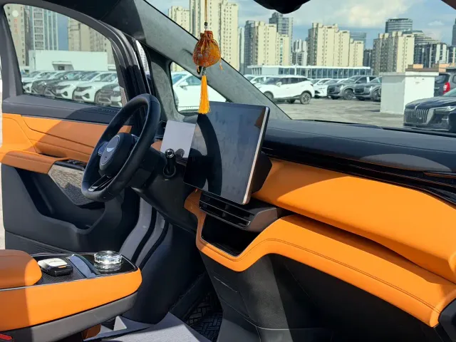 Geely Yizhen L380 — Фото автомобиля 7