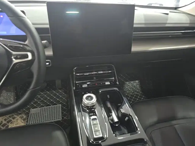 Wuling Starlight — Фото автомобиля 12