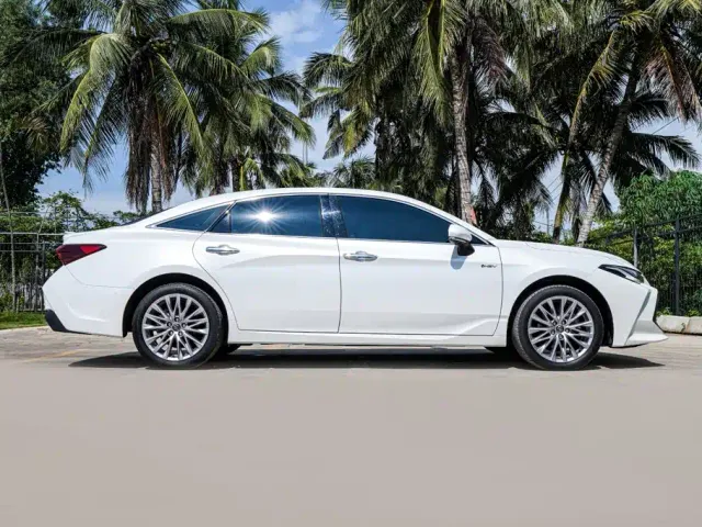Toyota Avalon — Фото автомобиля 5