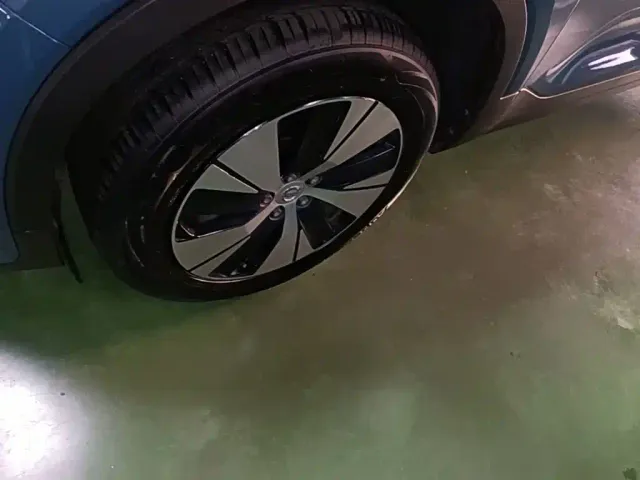 Volvo XC40 — Фото автомобиля 22