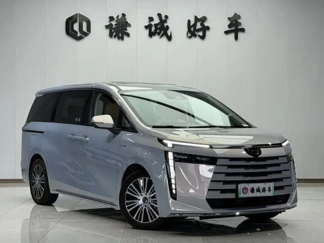 GAC Trumpchi E8 — Фото автомобиля 3