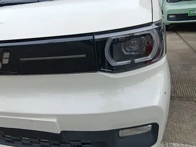 Wuling Hongguang Mini EV — Фото автомобиля 23