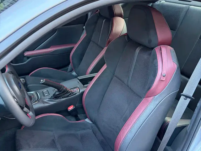 Subaru BRZ — Фото автомобиля 4