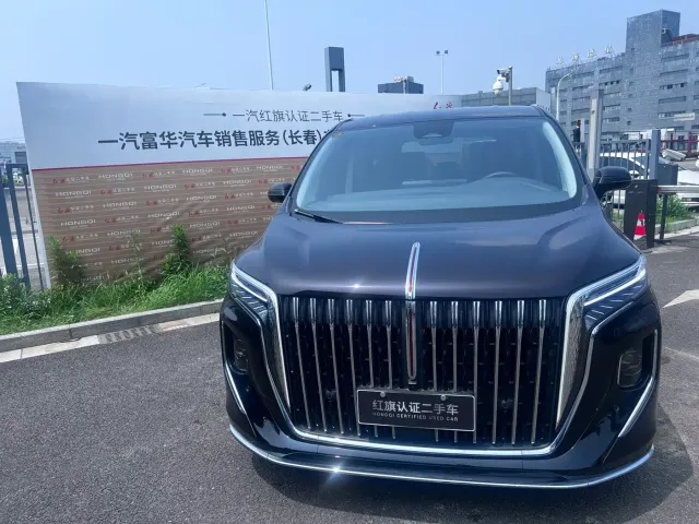 Hongqi HQ9 PHEV — Фото автомобиля 2