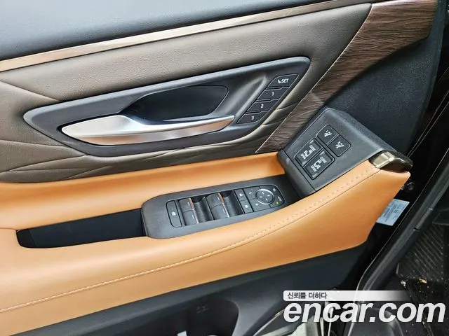 Toyota Alphard Generation 4 — Фото автомобиля 17
