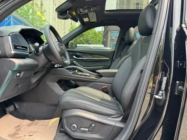 Geely Xingyue L — Фото автомобиля 6