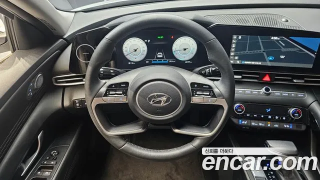 Hyundai AVANTE Avante (CN7) — Фото автомобиля 13